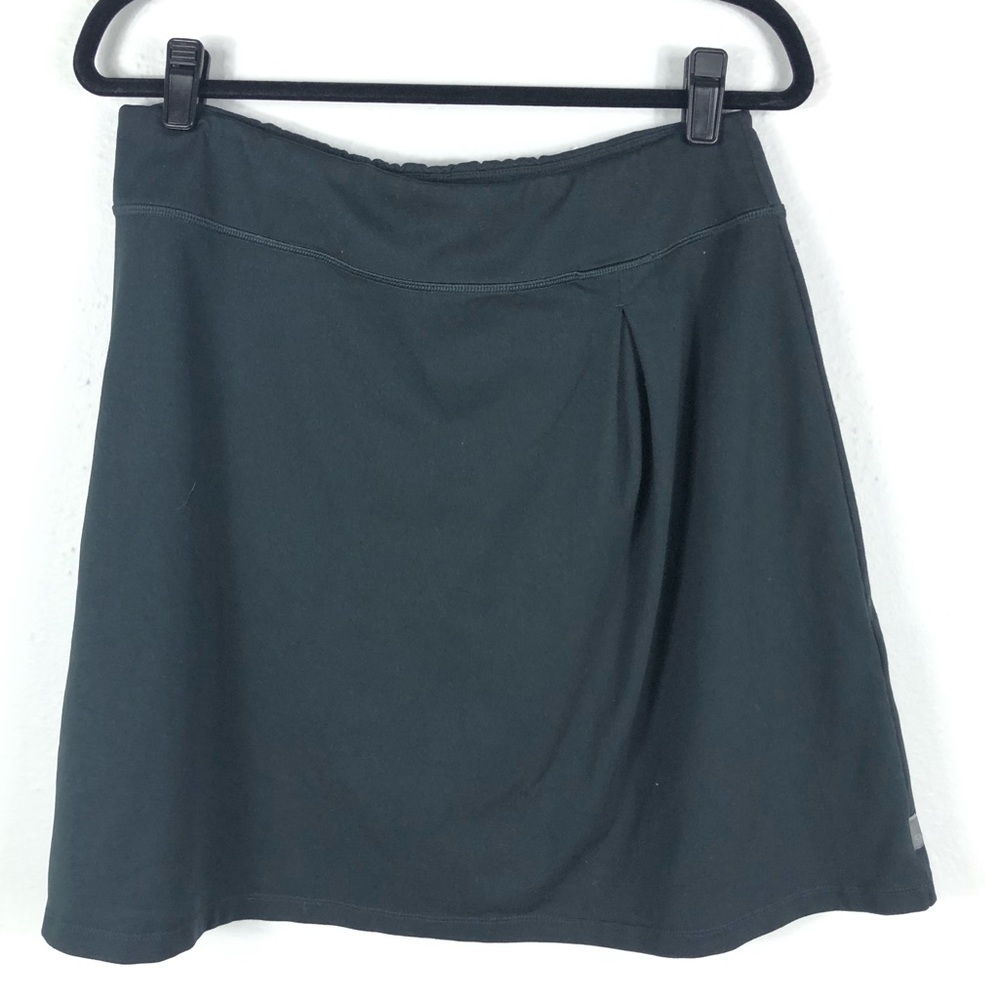 MOUNTAIN HARDWARE black sport skirt H23